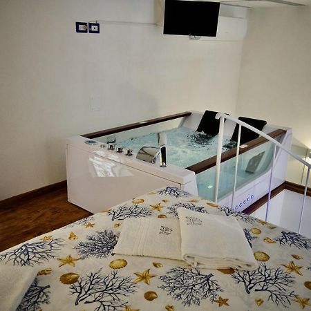 Maja Apartment With Jacuzzi Ischia Luaran gambar